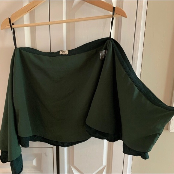 Green wrap skirt from Aritizia - Picture 4 of 4